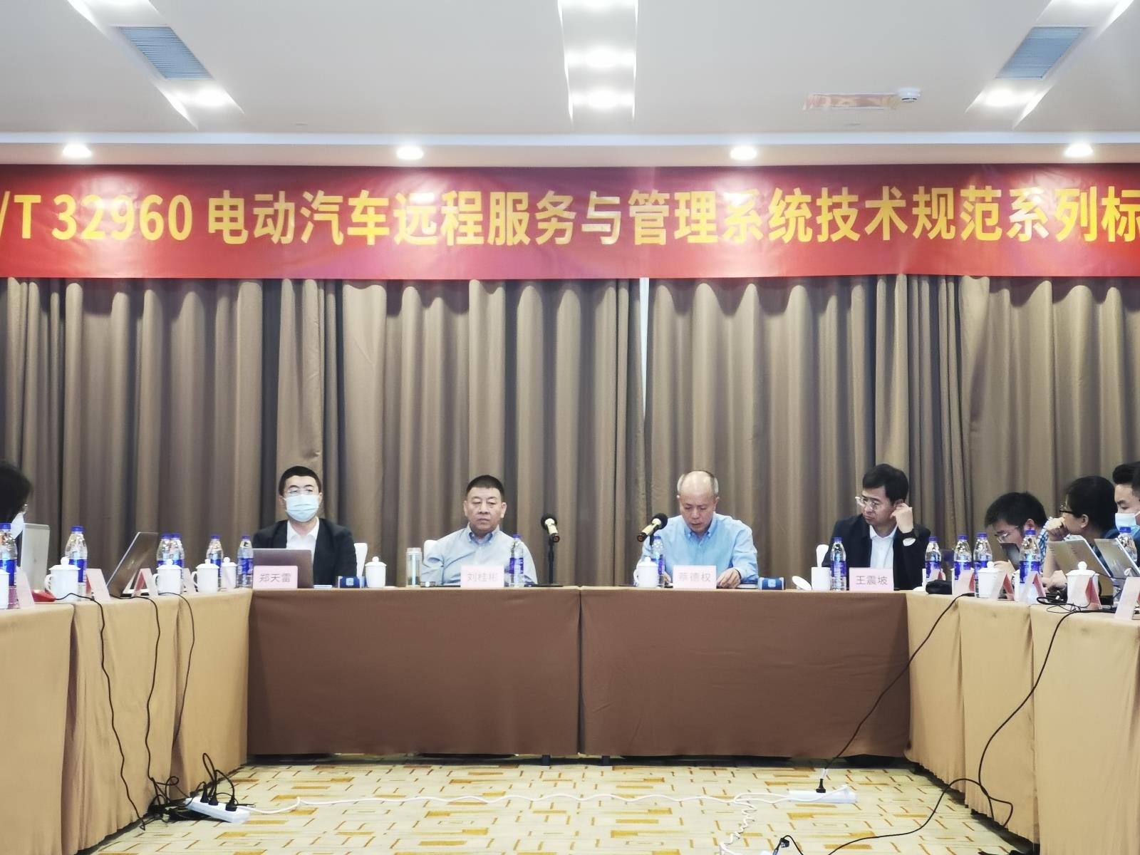 b4f4e532e213147ebb792652c8adc76.jpg b4f4e532e213147ebb792652c8adc76.jpg