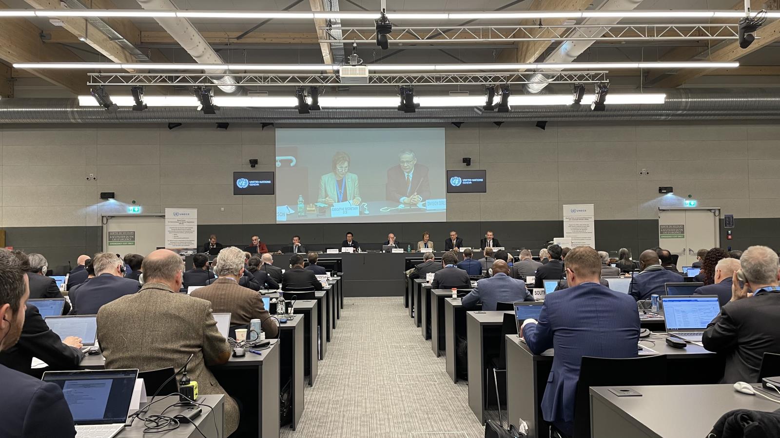 會(huì)場圖.jpg 會(huì)場圖.jpg