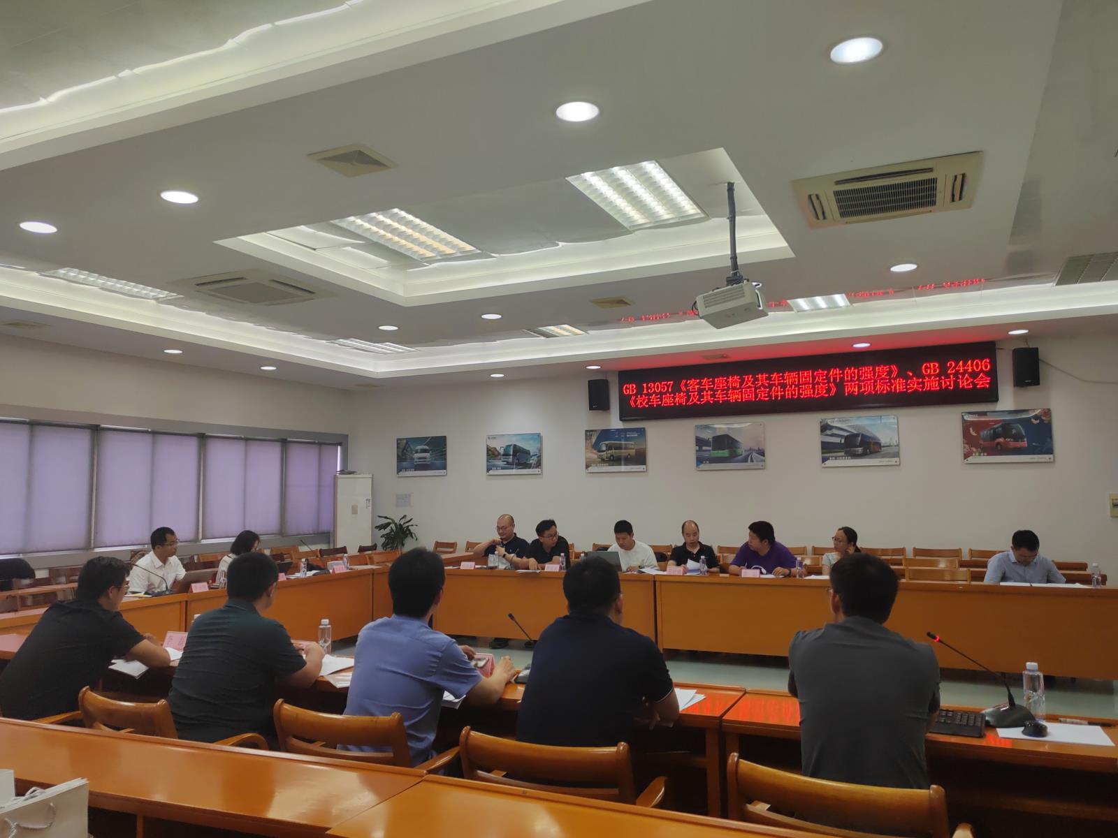 2b3056e98edaa60149ee080565d2b7b(1).jpg 2b3056e98edaa60149ee080565d2b7b(1).jpg